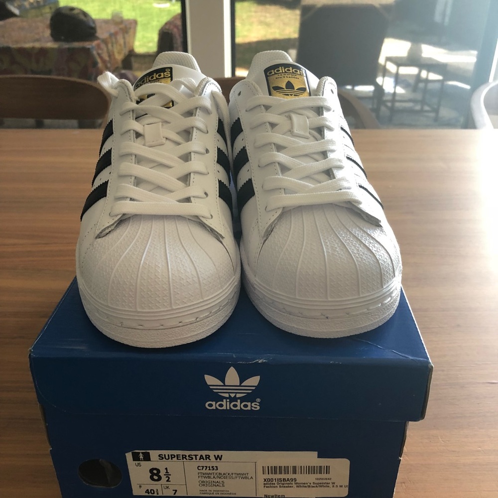 Brand new Superstar Adidas tennis shoes